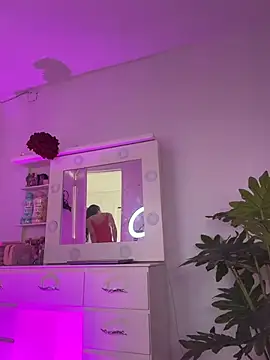 Im_lauritaa live sex cam