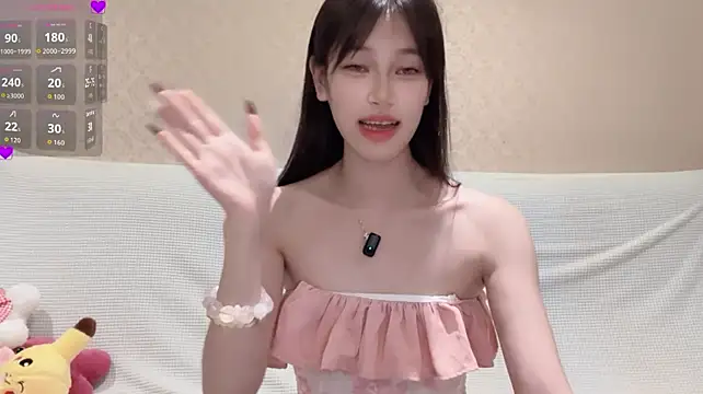 Chloeeaa live sex cam