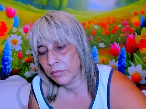 indianroxy webcam