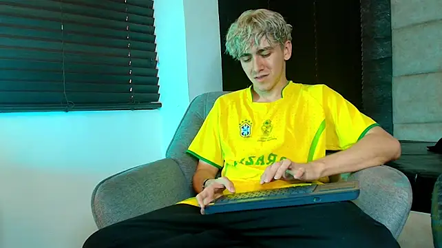 Tyler_Mcrey webcam