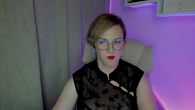 feliziaDesire webcam
