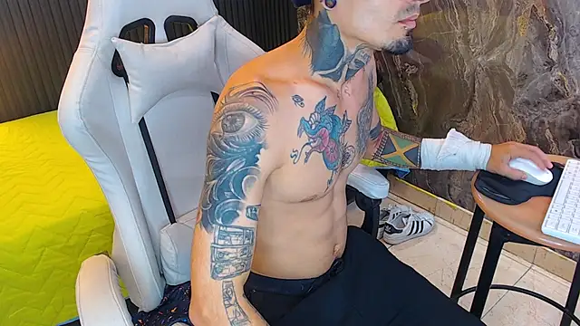 Boy_tatto77 webcam