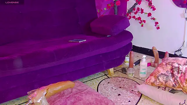 Daliana_Gounbolt's live cam