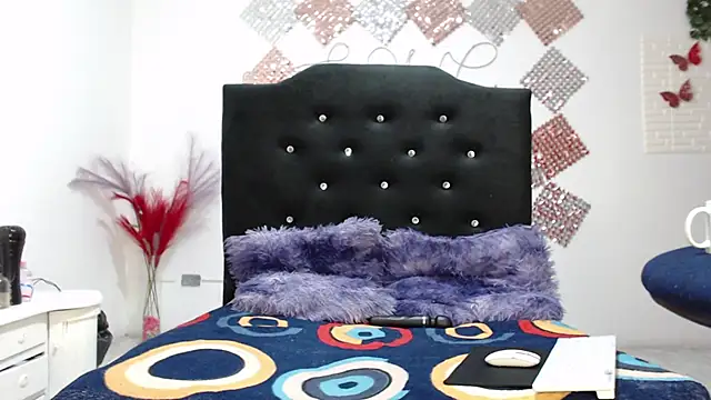 jatzibe_hot_93 webcam