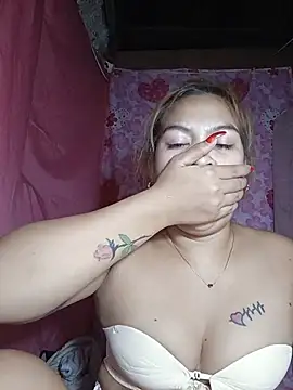 Hotmama21xx webcam