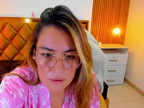 MiaAmadorVS webcam