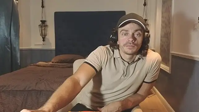 Marrymeplz webcam