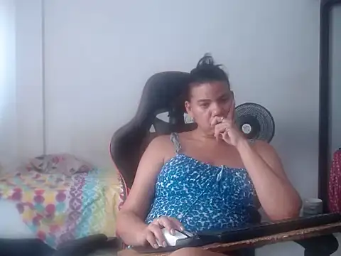 Adriana_0312 webcam