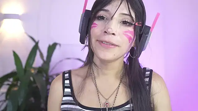 AliiceWonderland_ webcam