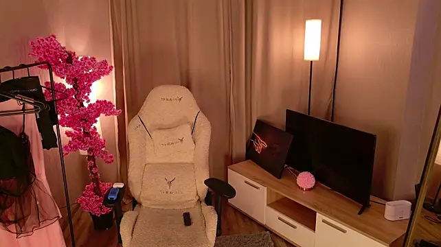 SakuraDreamm webcam