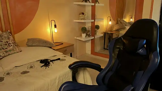 Kendra_Hansen webcam