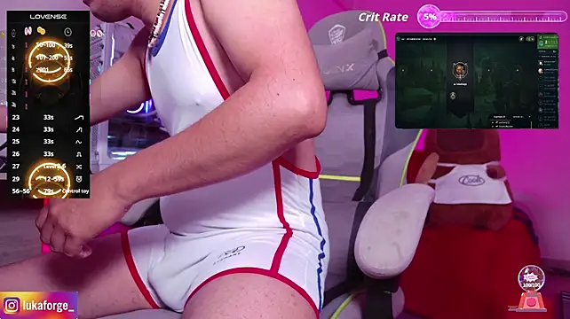 EthanNovaa live cam on StripChat