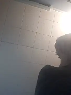 19JaSon83 live cam on StripChat
