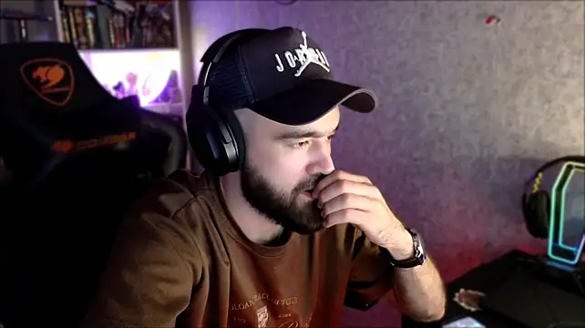 _Serious_Man webcam
