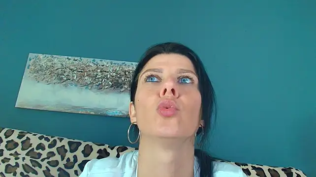 Anne_Blueeyes webcam