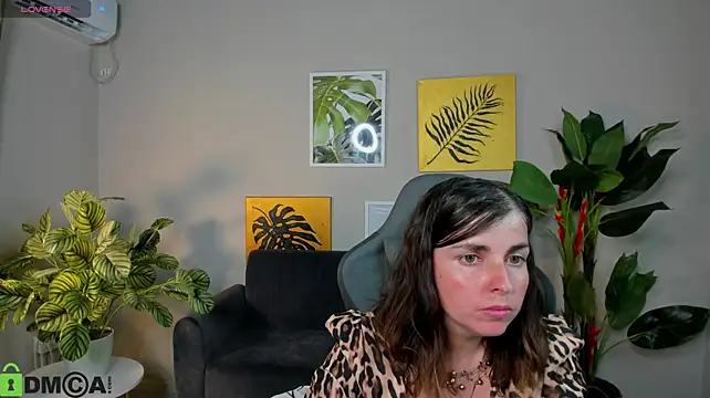 MartaEdams webcam