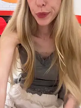 kira_mia webcam