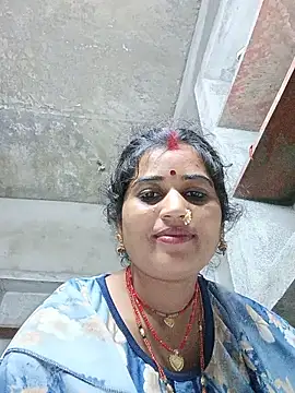 Hot_kamla