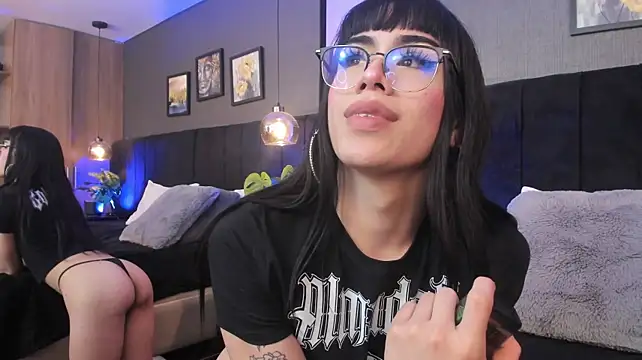 Hanna__mitsury_ webcam