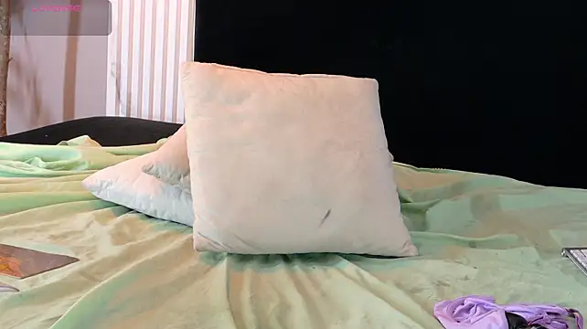 ELLIEPARKER_CR webcam
