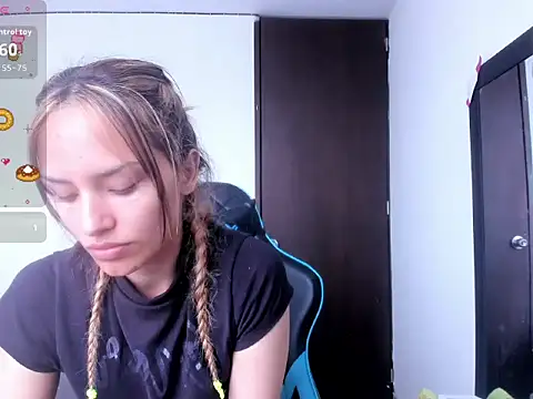 Megan_blue__ webcam
