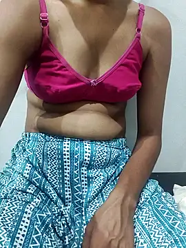 SWEETY_LADKI webcam