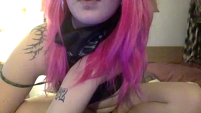 _sluty__geek__ webcam