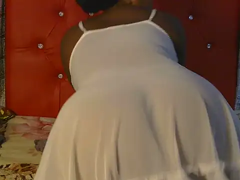 NastyEbonyCream webcam