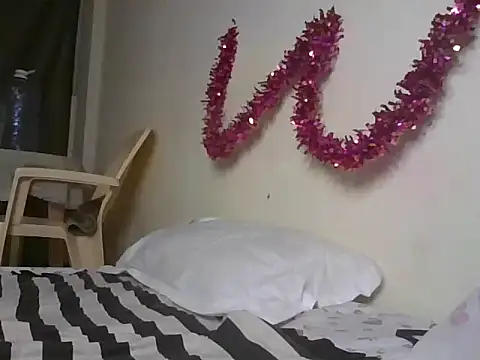 Newbird69 webcam