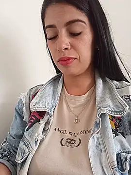 nathaly_12 (G young) - 😈Creamy pussy