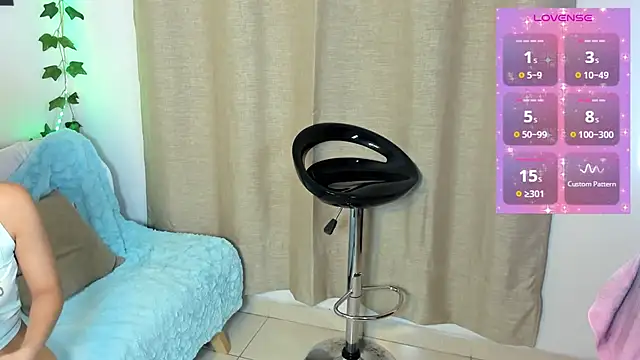 Rebeca_Marchetti webcam