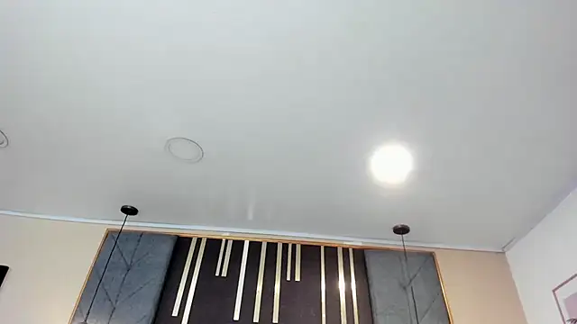 sofiimontes (F milf) - Finger in my pussy !!
