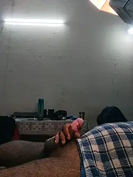 happy112701 webcam