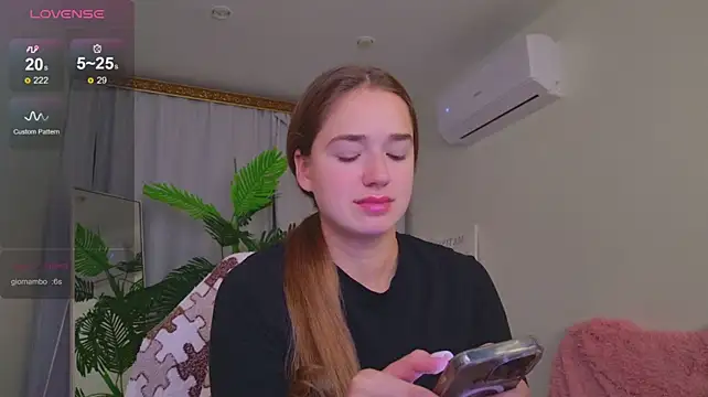 LovelyJessie webcam