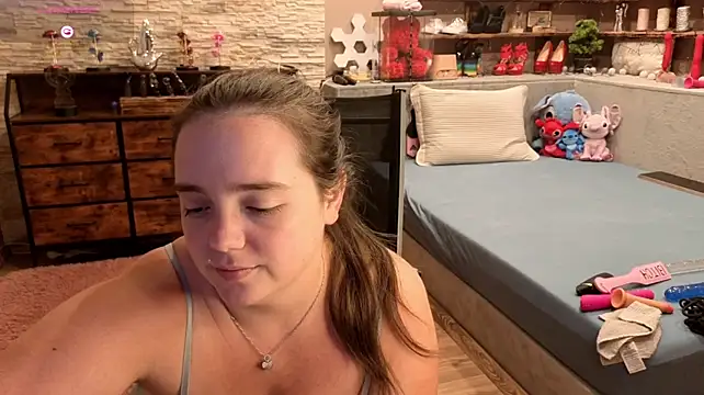 Kimberly-Caprice webcam
