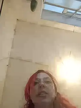 madelaine- webcam