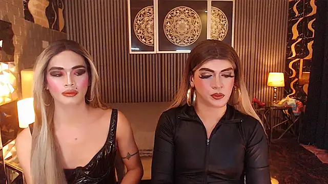 Queen_AngelaTS webcam