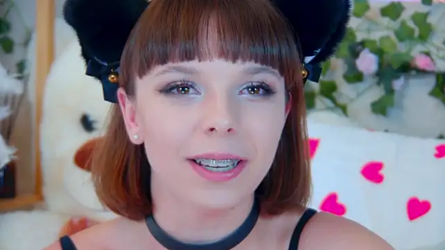 ElisabethDavis webcam