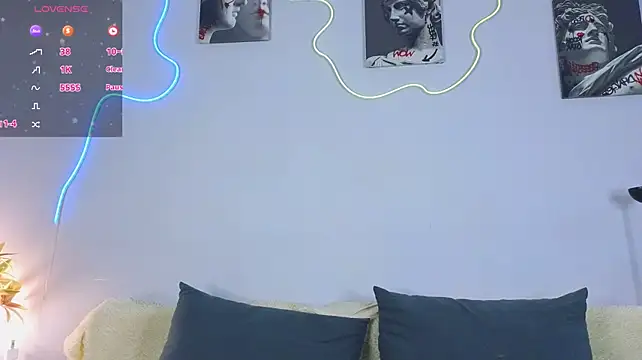 t_blonde live sex cam