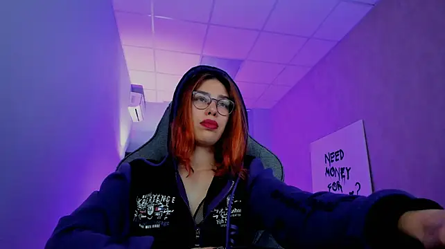 SeraphineDuskryn webcam