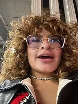 Emily_fiori webcam