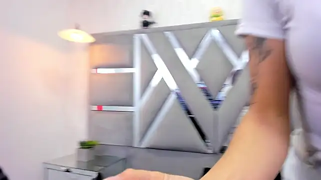 ArianaThomson live sex cam