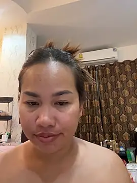 Ponthip webcam