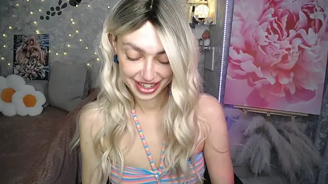 NickyAdamidi live cam on StripChat