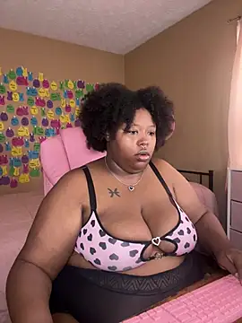 Chocolatebunnyxx96 live cam on StripChat