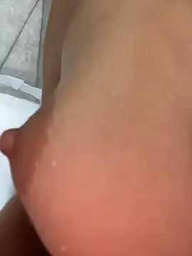 BadLilAngelXXX webcam