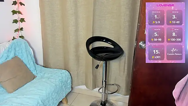 Rebeca_Marchetti webcam