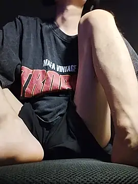 kangc369 (M young) - Wank + cum public
