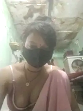 Hotriyababy webcam
