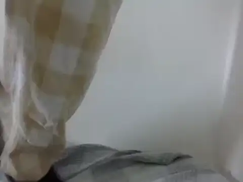 Young_Cie webcam